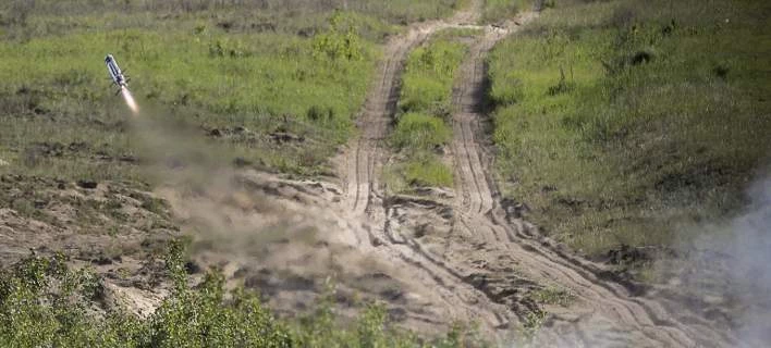 Η Ουκρανία δοκίμασε για πρώτη φορά τους αμερικανικούς πυραύλους Javelin (Βίντεο)